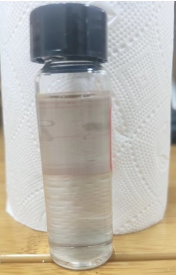 Ácidos grasos emulsionados de cadena corta y media soluble en agua líquido para aves de corral